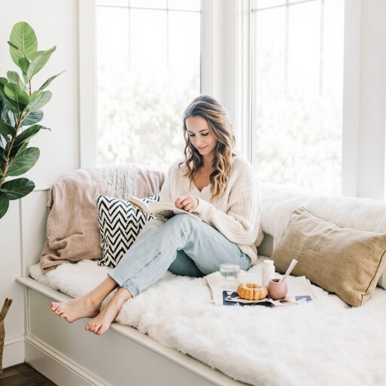 How to Style a Cozy Reading Nook (+ Best Products) (Part 6)