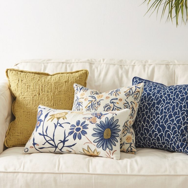 Spring 2026 Throw Pillow Trends: Colors and Textures Worth Knowing